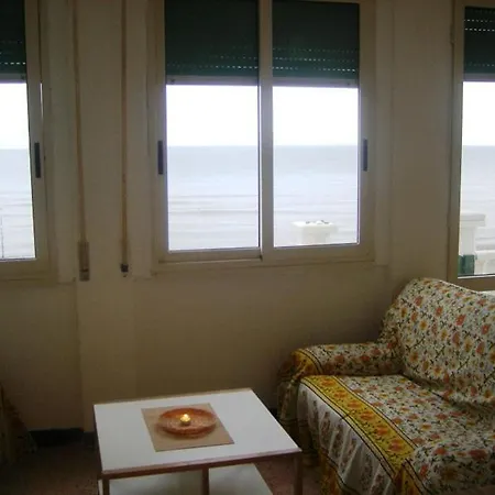Casa Sulla Davanti Al Mare *