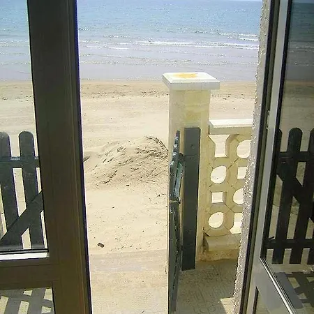 Casa Sulla Davanti Al Mare